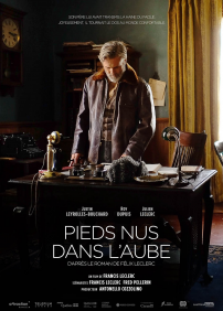 Pieds nus dans l’aube