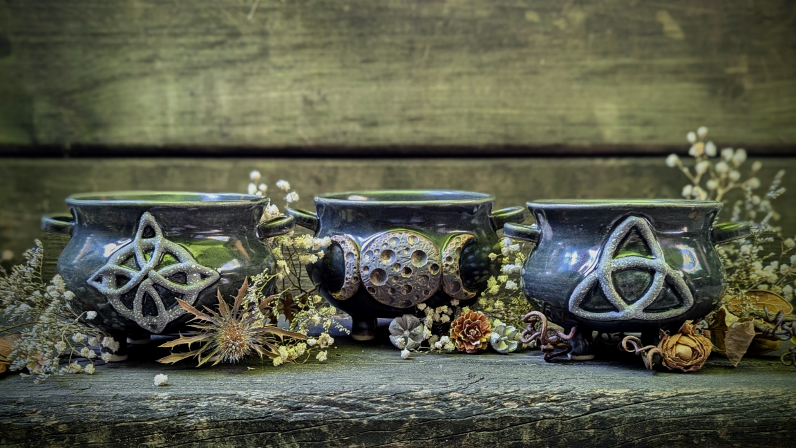 ADULT ART WORKSHOP: Clay Caldron making with Lorianne Garvin
