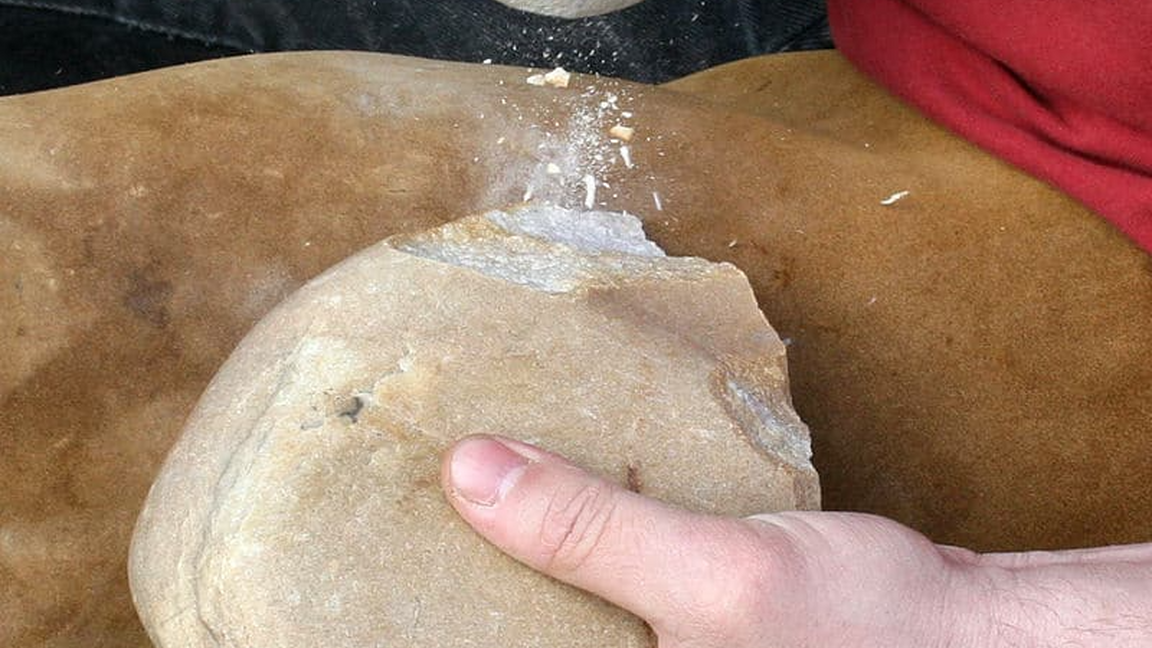 Faire d’une pierre deux coups: atelier sur la fabrication d’outils du passé (G-120)