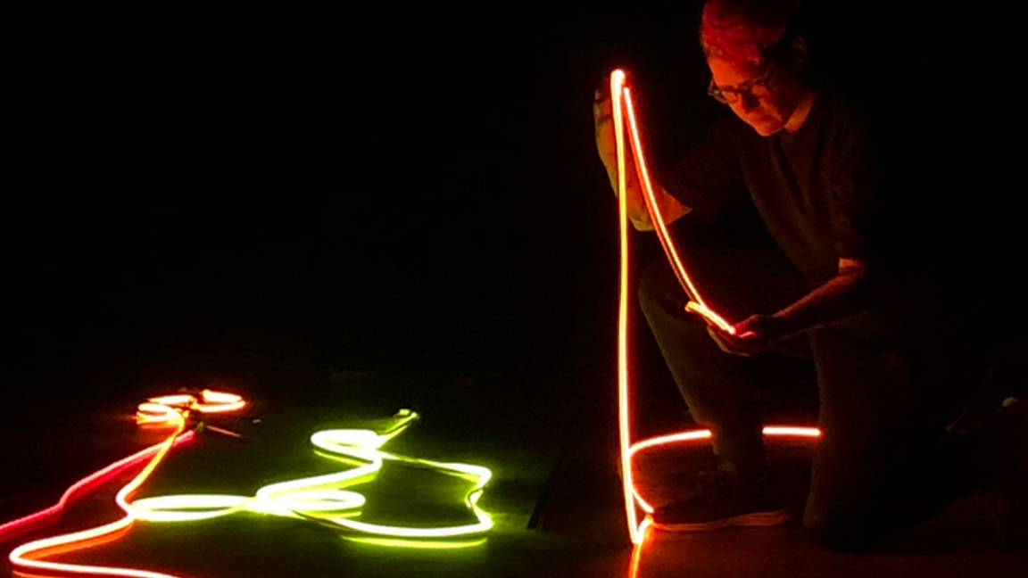 PAROLE D’ARTISTE  - PART(Y)CULE - PERFORMANCE DE JOSÉE BROUILLARD