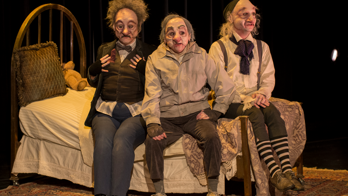 SORTIE CHIC EN FAMILLE - LES TROIS PETITS VIEUX QUI NE VOULAIENT PAS MOURIR