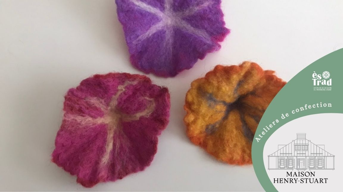 Confection d'une fleur en laine de mouton feutrée à 11h