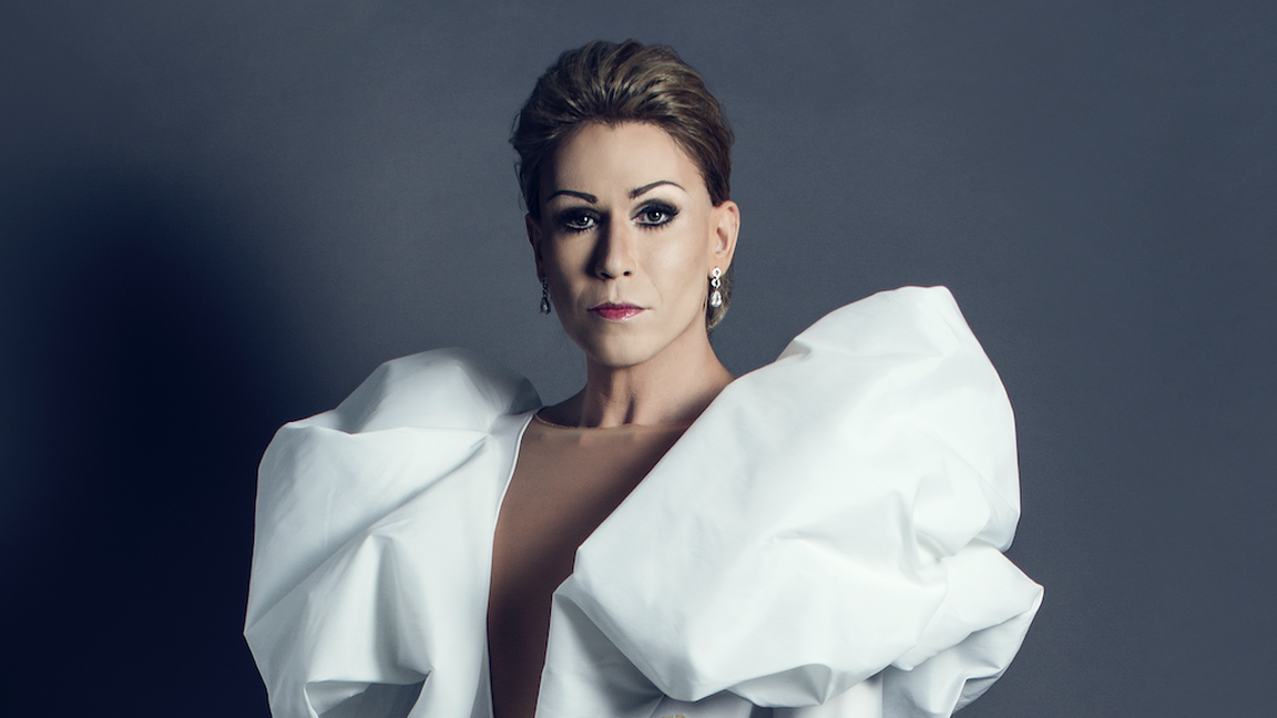 JIMMY MOORE personnifie Céline Dion- Cabaret Mado