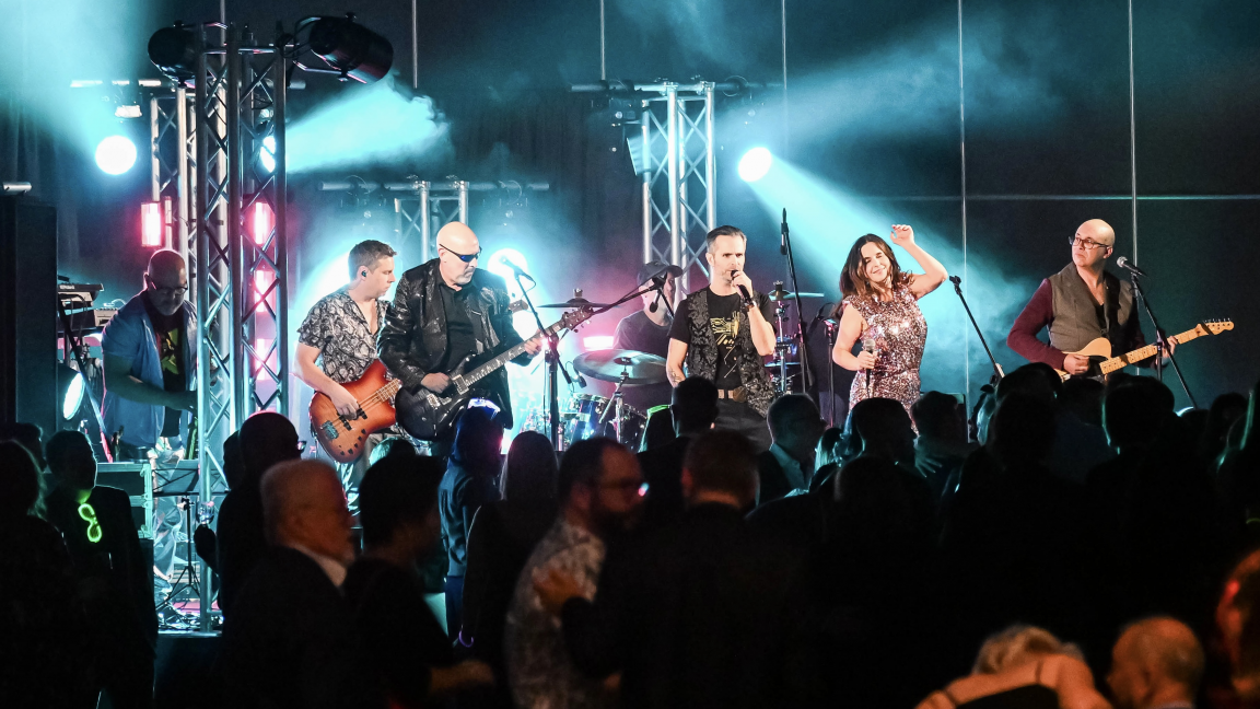 Alors on danse encore?