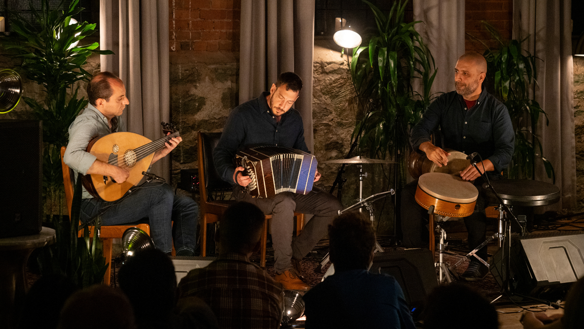 Vers la lumière | Les Arrivants