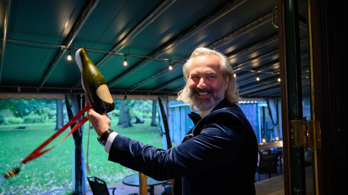 Bulles, bouchées et festivités! par Le détective du vin