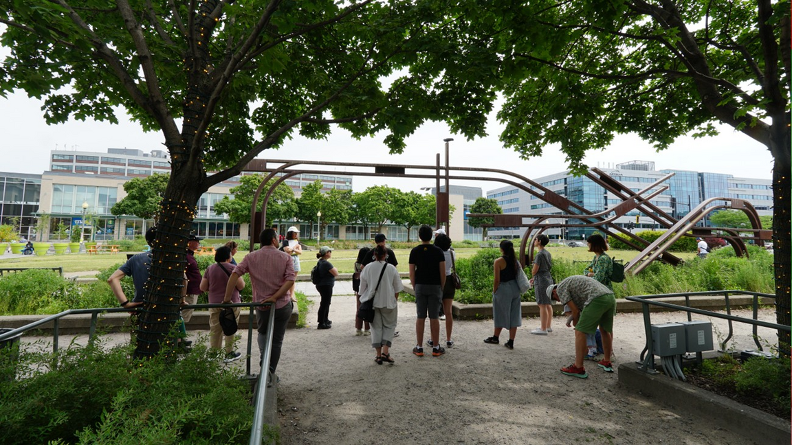 Voyage multiculturel dans Parc-Extension avec la maison MONA