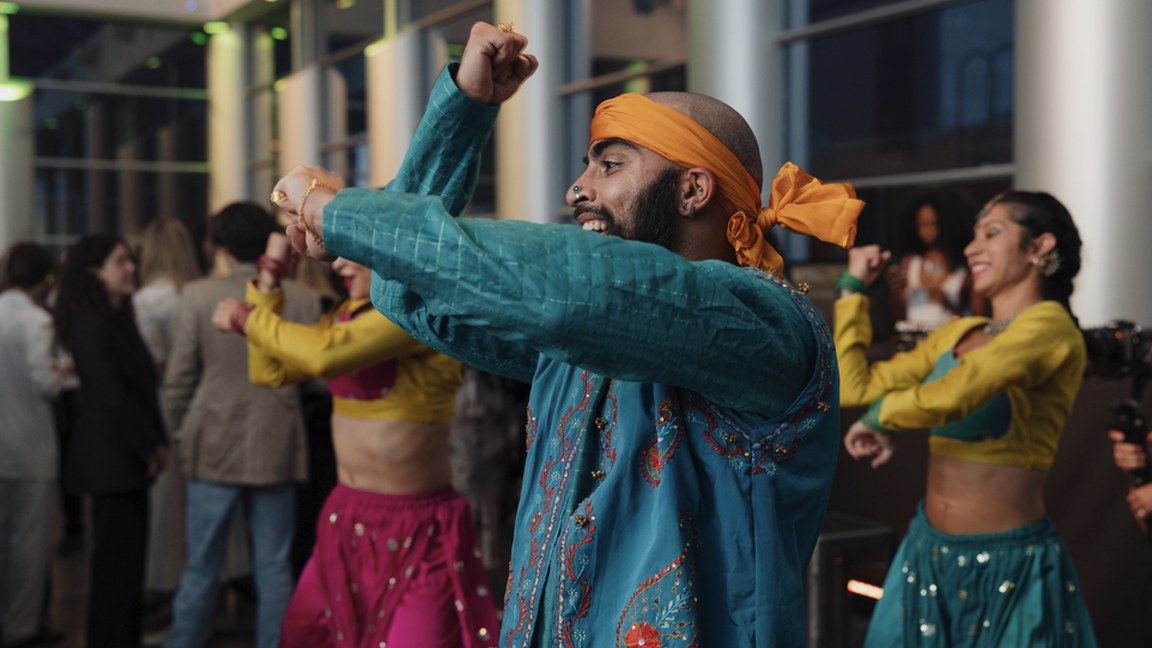 MATA - Expérience immersive de danse Bollywood - Veils of Bollywood