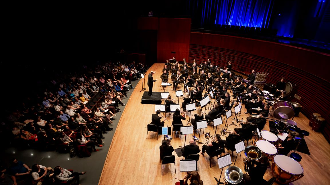 Contre vents et marées