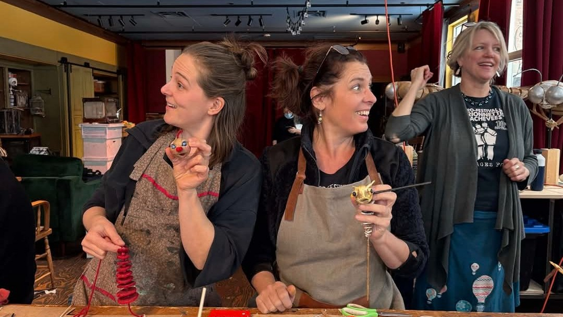 Conte et fabrication de marionnette (10 h à 12 h)