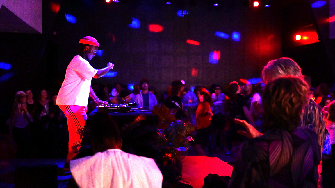 Soirée de clôture ㅡ DJ BlackGold + pop-ups de Laurence Lallier-Roussin, Brian Mendez & Aurélie Ann Figaro