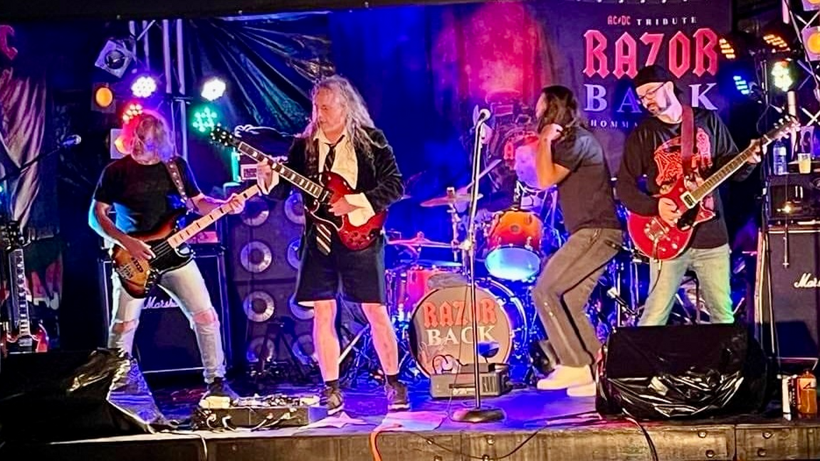 RazorBack au Joe Pub