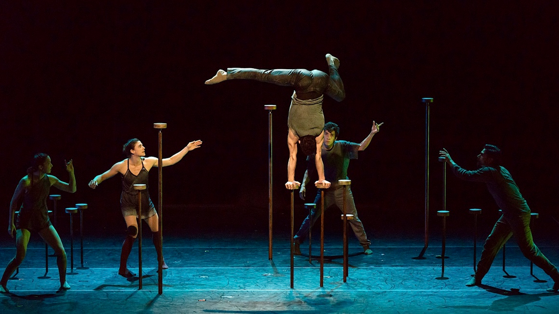 Dialogue avec la gravité - Classe de maître en danse et équilibre sur les mains par Samuel Tétreault