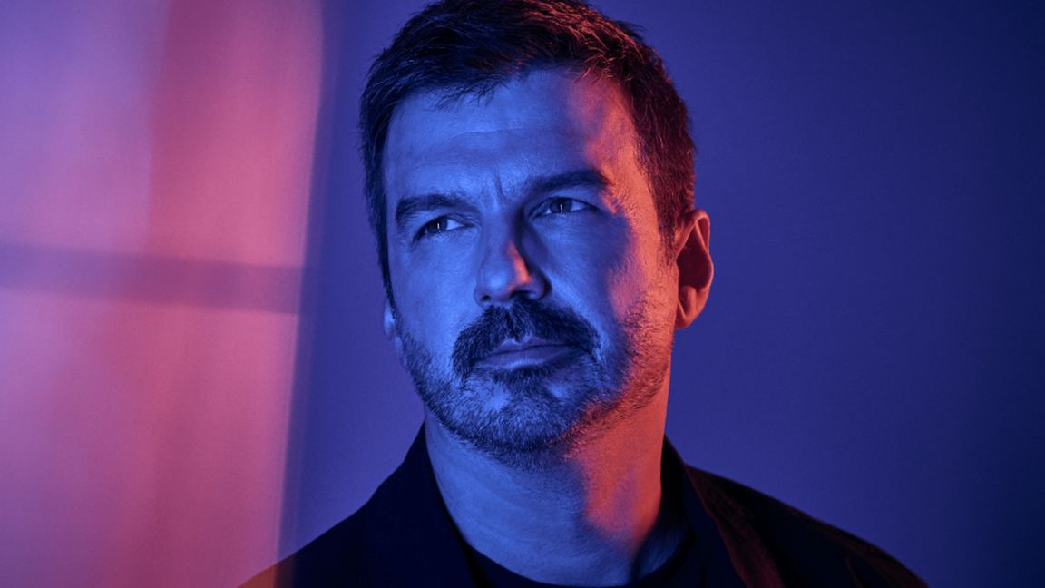 Damien Robitaille presents Ultraviolet