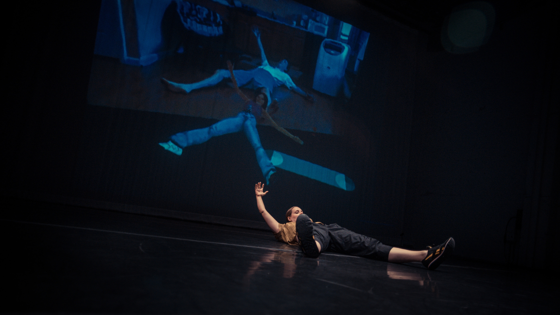 MÆ - Motion aftereffect