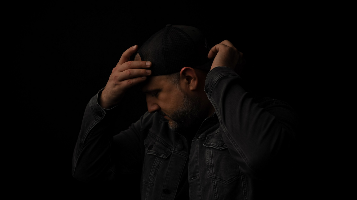 Steph Morin - party country