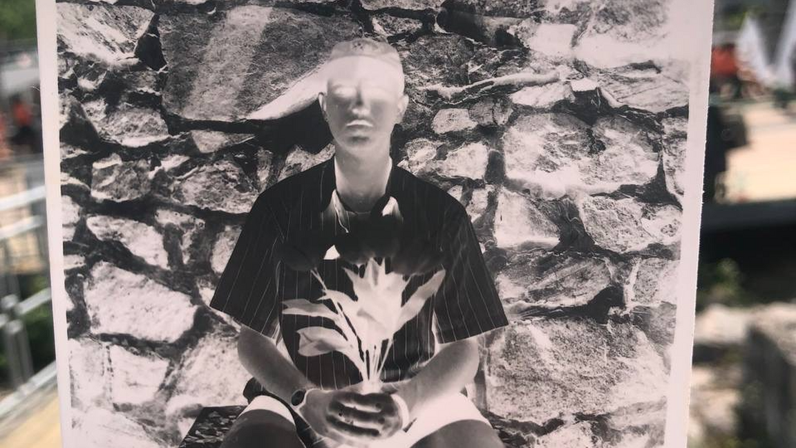 Initiation à la photographie : le photomaton argentique