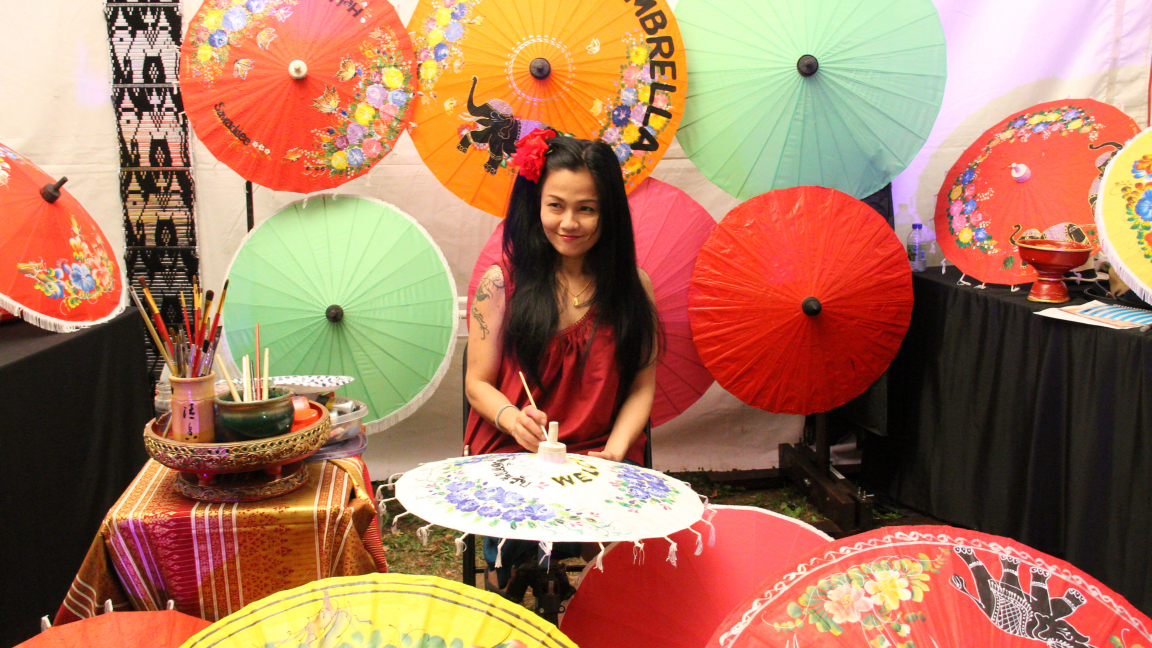 Thai umbrella painting workshop