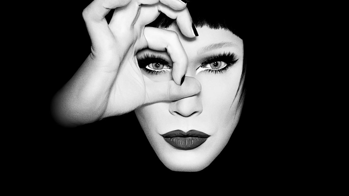 JIMMY MOORE personnifie LADY GAGA : The Mayhem Ball Tour - Cabaret Mado