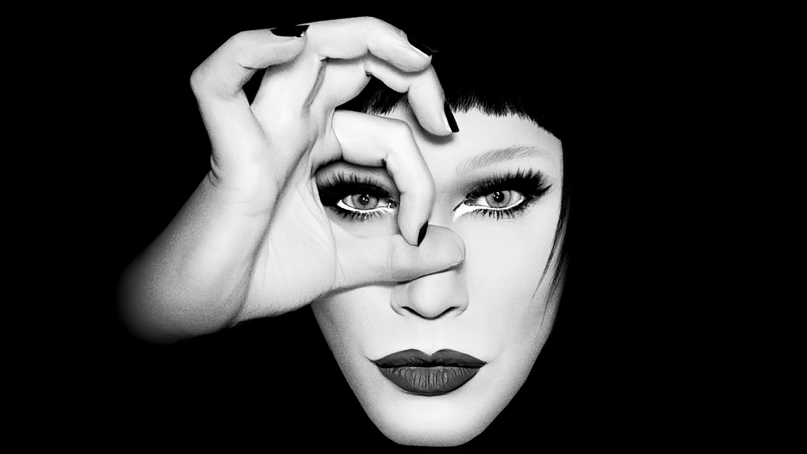 JIMMY MOORE personnifie LADY GAGA : The Mayhem Ball Tour - Cabaret Mado
