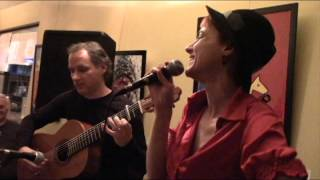 Angélique Duruisseau - Léo + Leonard: Jolie Môme (Léo Ferré)