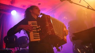 Cumbia sobre el río ???? Celso Piña