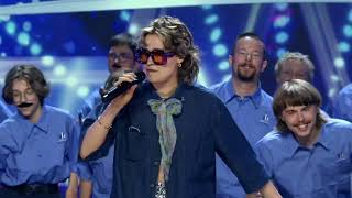 Laura Schembri fait danser tout le monde avec Disco Serge! | Quel Talent!