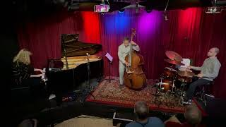 Kate Wyatt Trio Mack the Knife