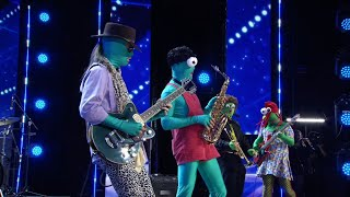 Avez-vous déjà vu des grenouilles aussi groovy que Friendly Frogs Freak Show? | Quel Talent!