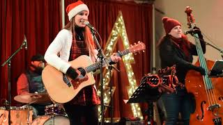 Kristine St Pierre  - Extrait du spectacle de Noël (francophone)