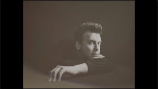 L'histoire n'est pas finie (Lyrics vidéo officielle)